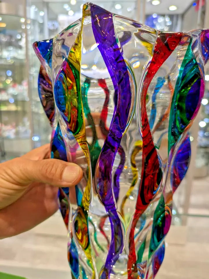 Ribbon pattern murano vase 
