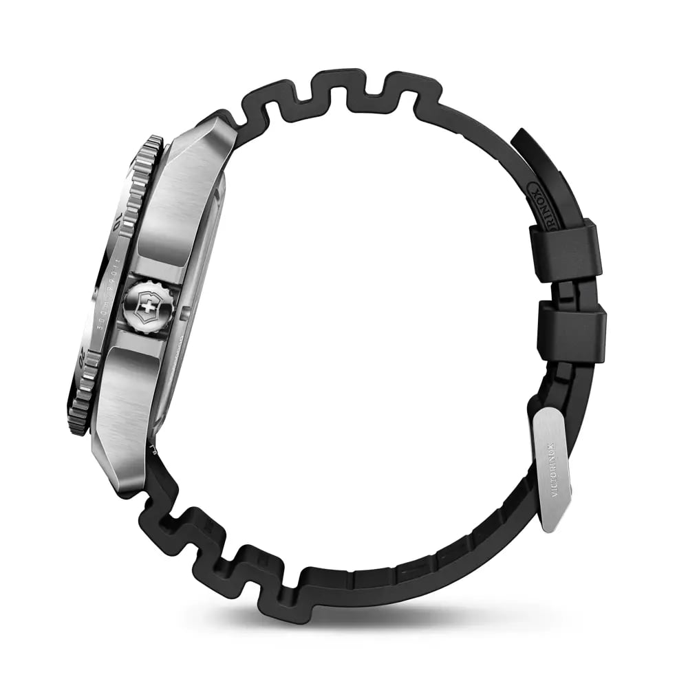 241990 Dive Pro Quartz water resistance up to 300 m