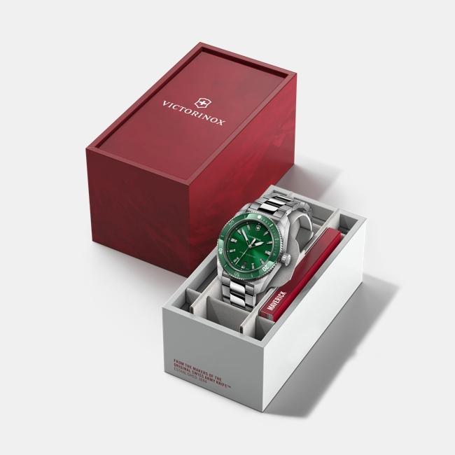 Victorinox Maverick Quartz 39 mm Bracelet Watch – 242096