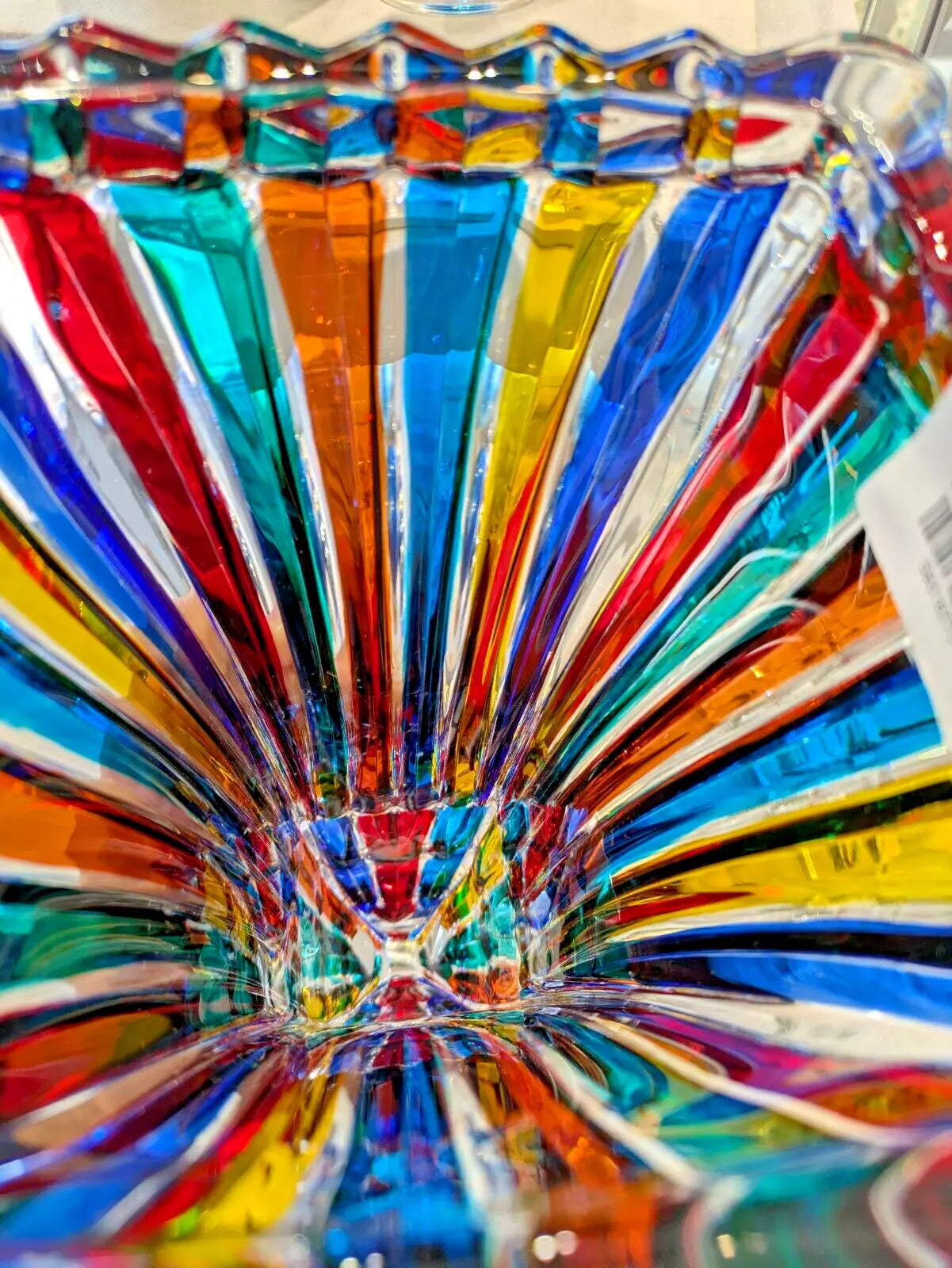 Inside view of the vase.