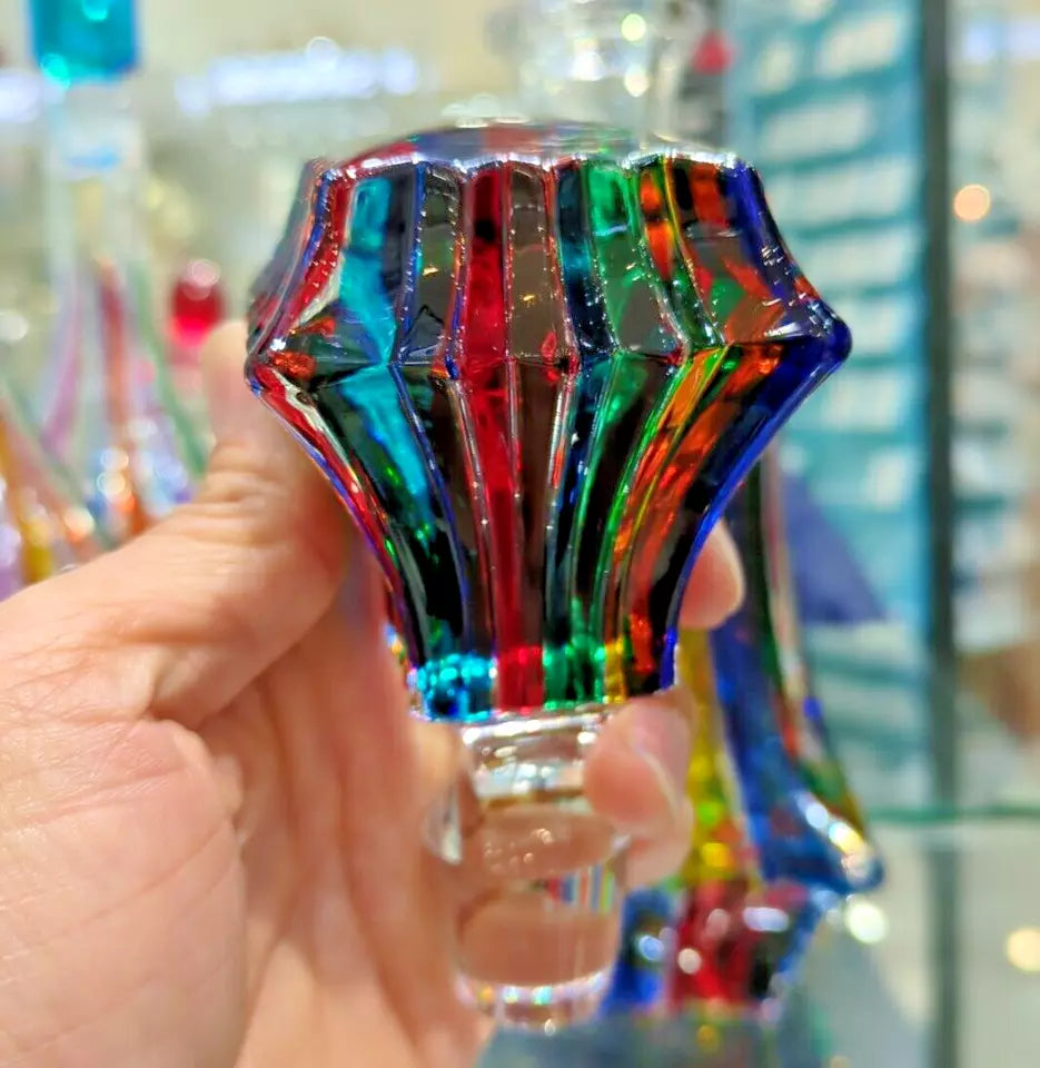 Showing decanter Lid.