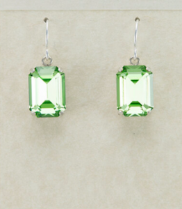 Firefly Jewelry earring - LE1 PER  Peridot Color