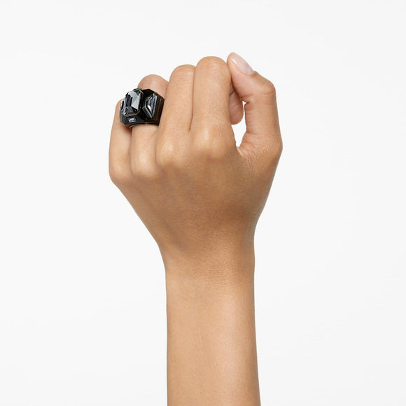 Chroma cocktail ring Black, Ruthenium plated